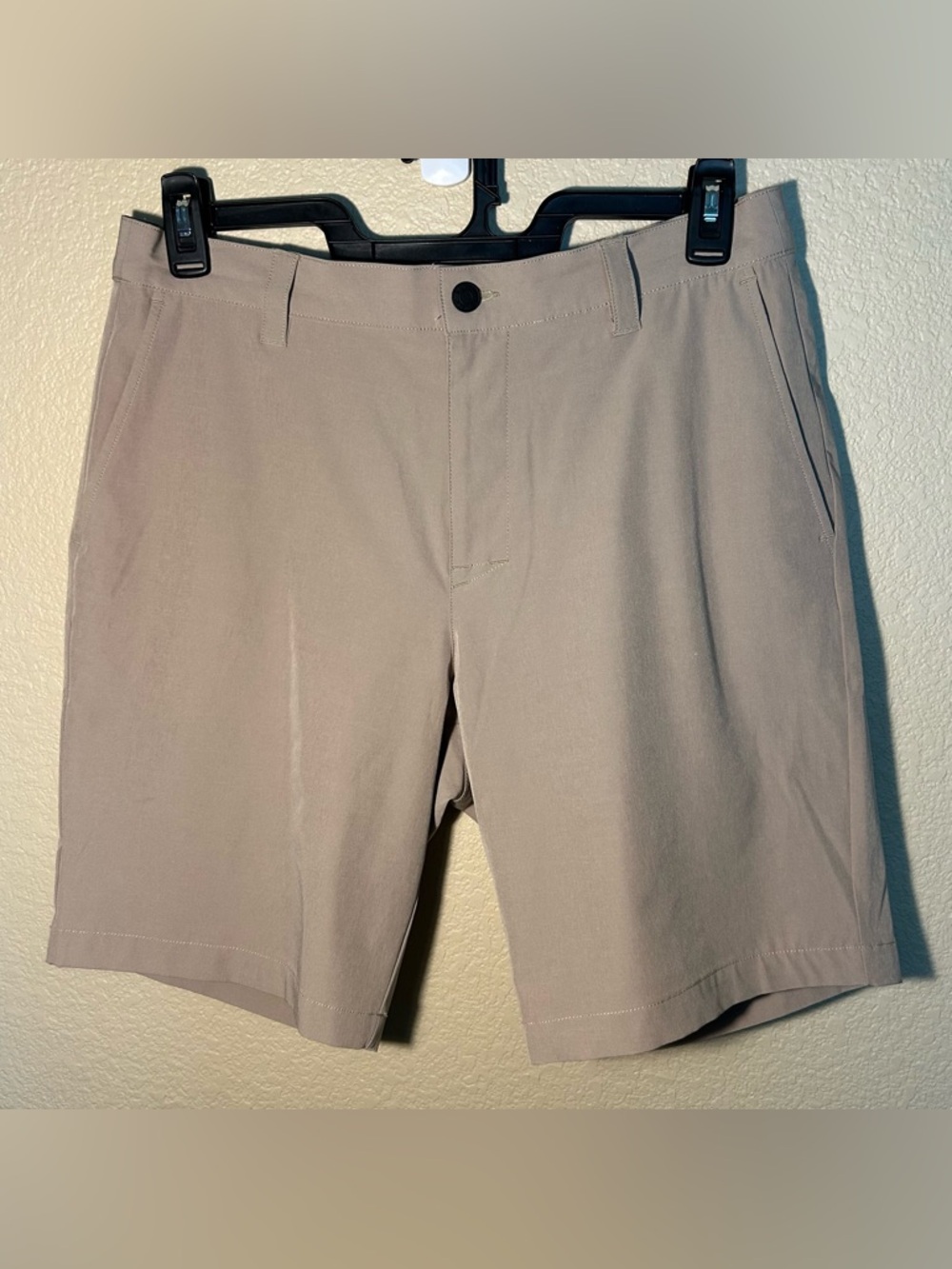 Banana Republic Men’s Shorts 34 Beige Stretch Flat Front Casual